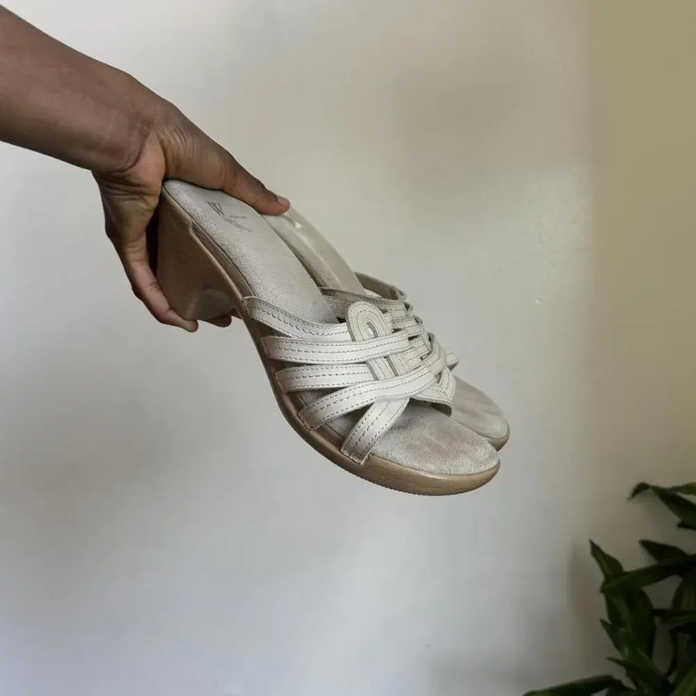 Vintage creamy cut out‎ Strappy slip on block Heeled Sandals